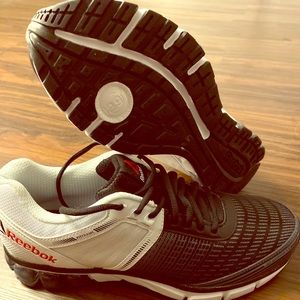 Reebok sneakers size 10.5